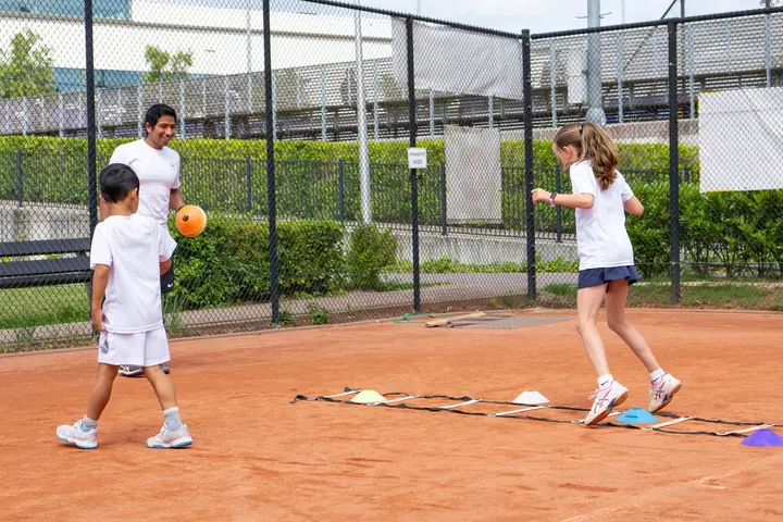 Player during a tennis session at 359.tennis in Amstelveen