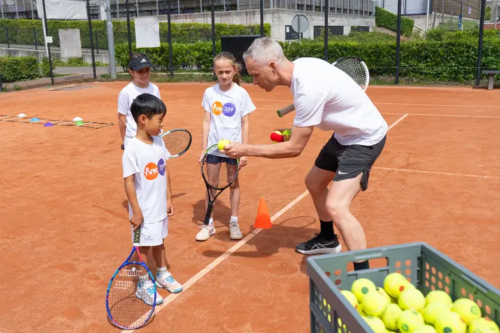 Player during a tennis session at 359.tennis in Amstelveen