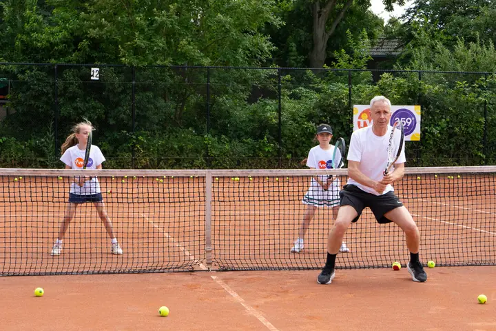 Player during a tennis session at 359.tennis in Amstelveen