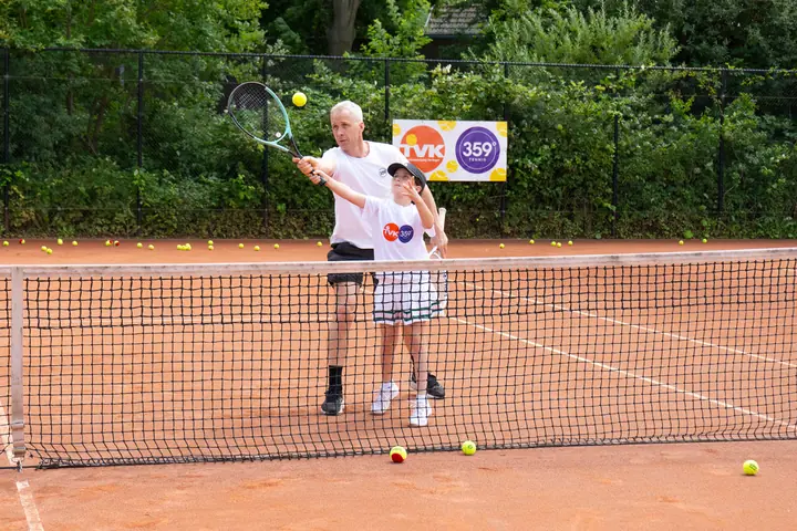 Player during a tennis session at 359.tennis in Amstelveen