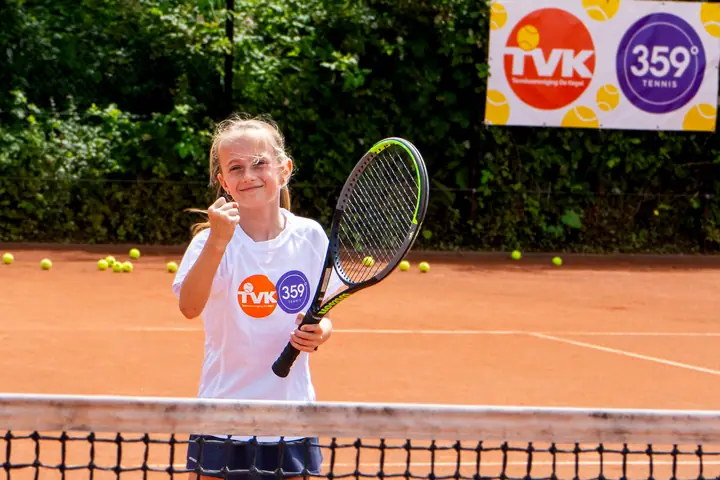 Player during a tennis session at 359.tennis in Amstelveen
