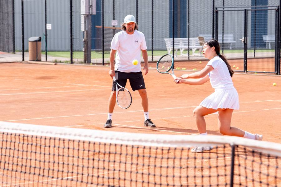 Starten met tennis als tiener (12–18 jaar) tennistraining bij 359.tennis NTC Amstelveen